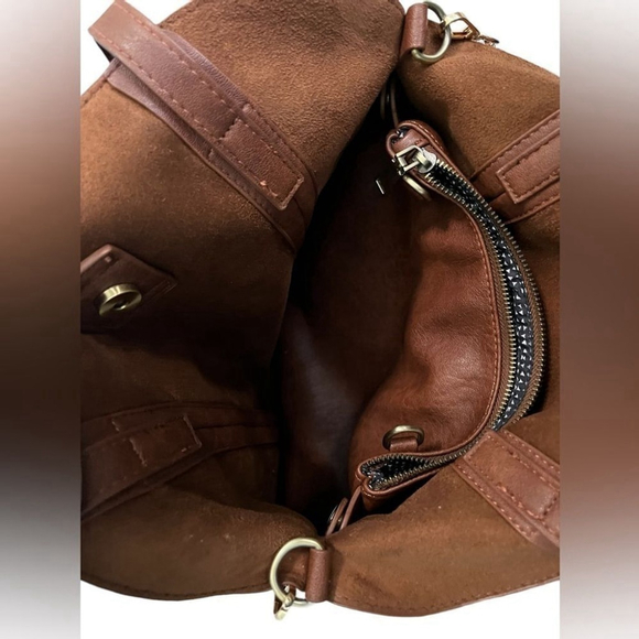 Antik Kraft Large Brown Vegan 2 in 1 Tote with Crossbody Removable Pouch - Picture 10 of 12